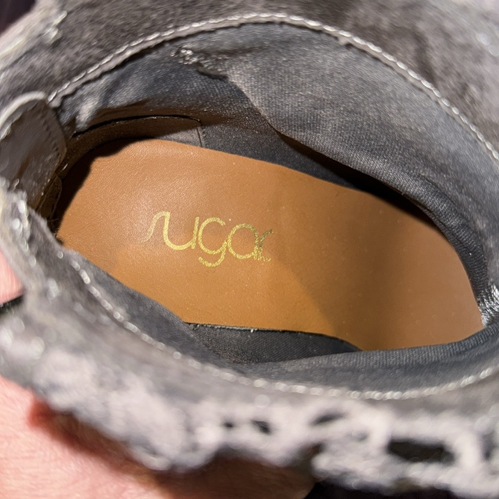 Sugar Lace Boot - Picture 5 of 6
